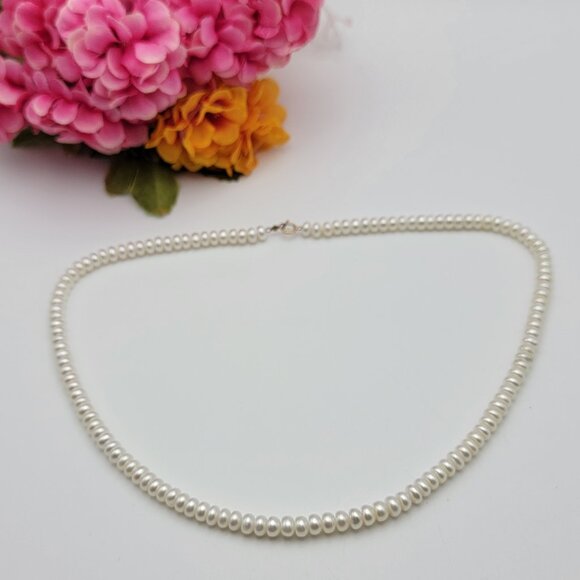 Michael Anthony Jewelry - Vtg. MA  White Freshwater Cultured Pearl Beaded Necklace 10K Gold Clasp 18"-5mm